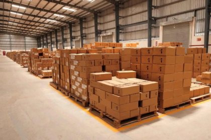 Warehouse automation powered by 3PL providers improving logistics efficiency.