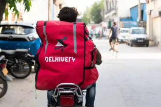 SCM SPECTRUM - Delhivery 2-hour delivery service logo