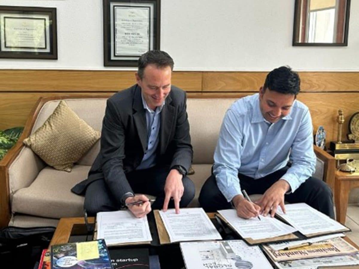 scm spectrum - DPIIT and Häfele India executives signing MoU to support startups and manufacturing in India