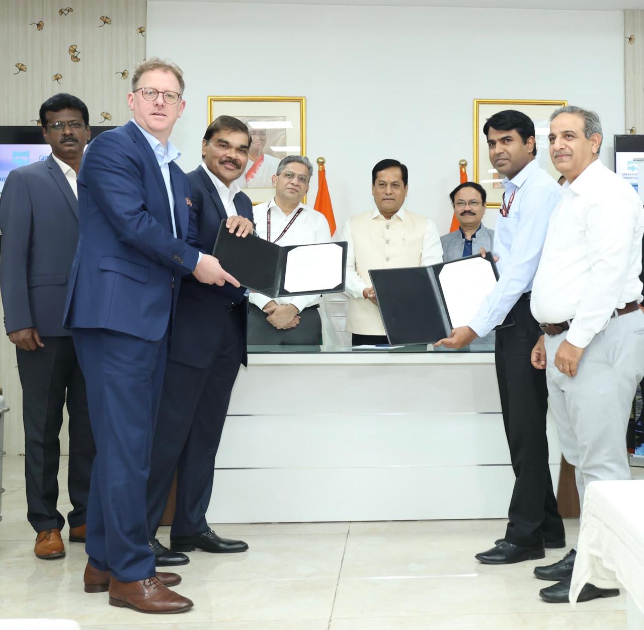 SCM SPECTRUM - IWAI signs MoU with Rhenus Logistics to enhance cargo movement across National Waterways in India.
